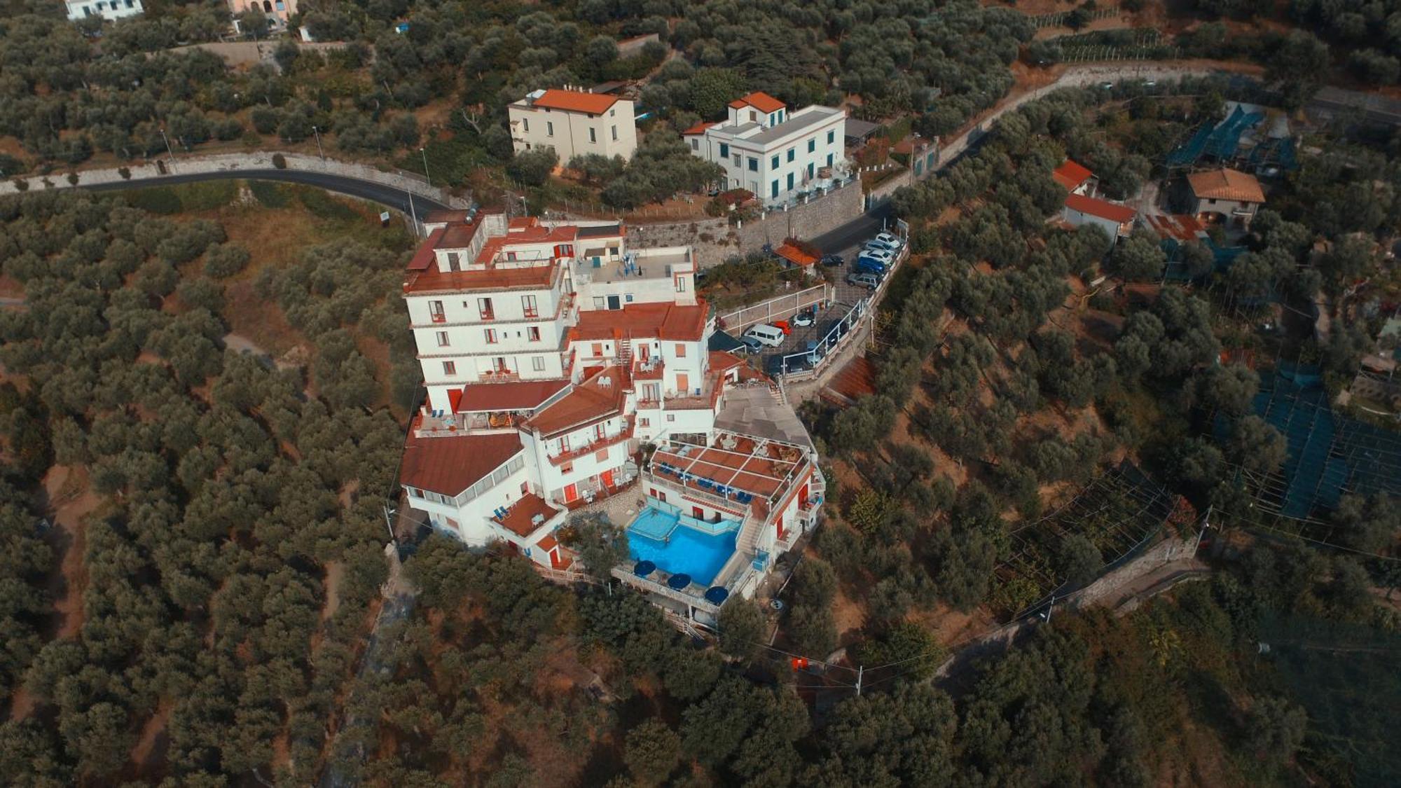 Hotel Dania Σορέντο Εξωτερικό φωτογραφία