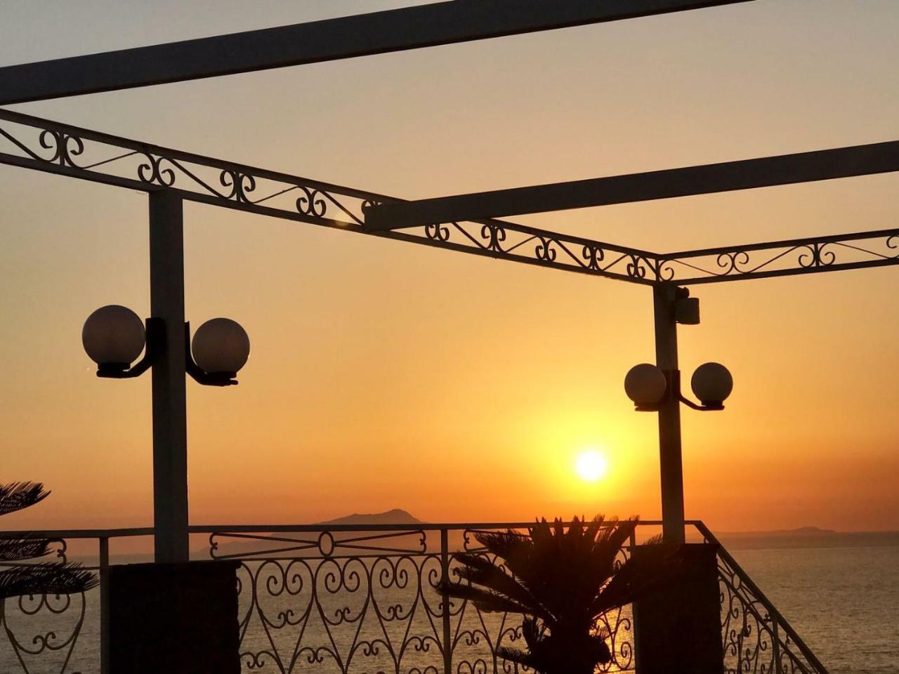 Hotel Dania Σορέντο Εξωτερικό φωτογραφία